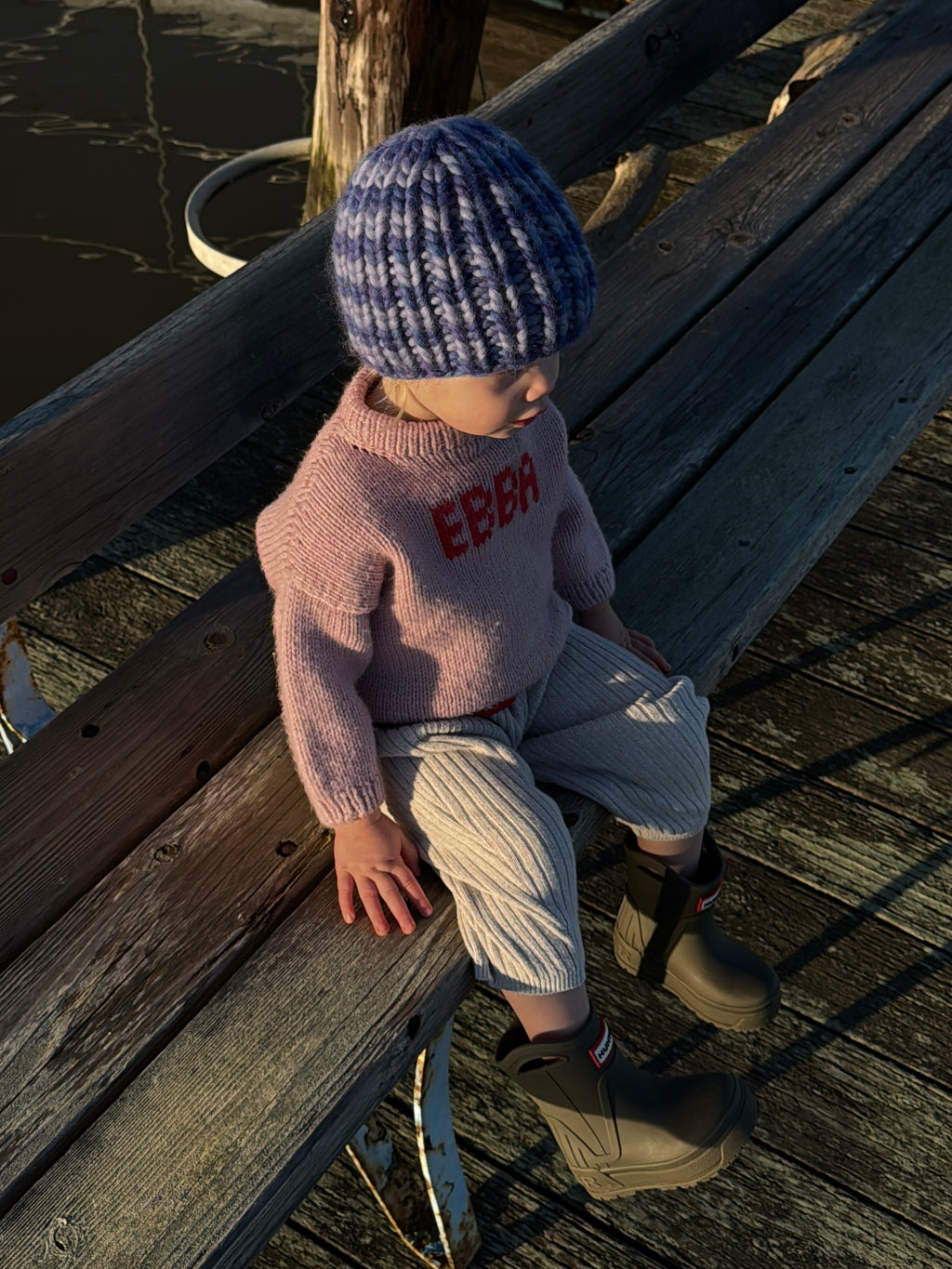 weekend beanie blueberry