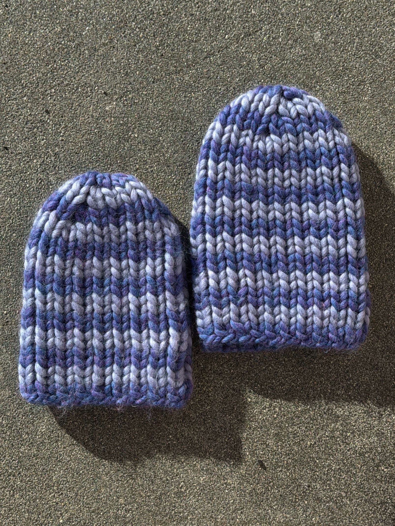 weekend beanie blueberry