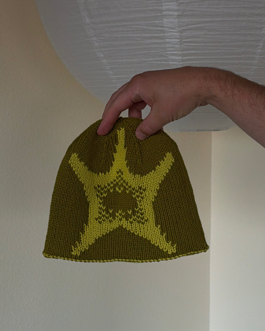 LUCKY STARS BEANIE Knitting Pattern